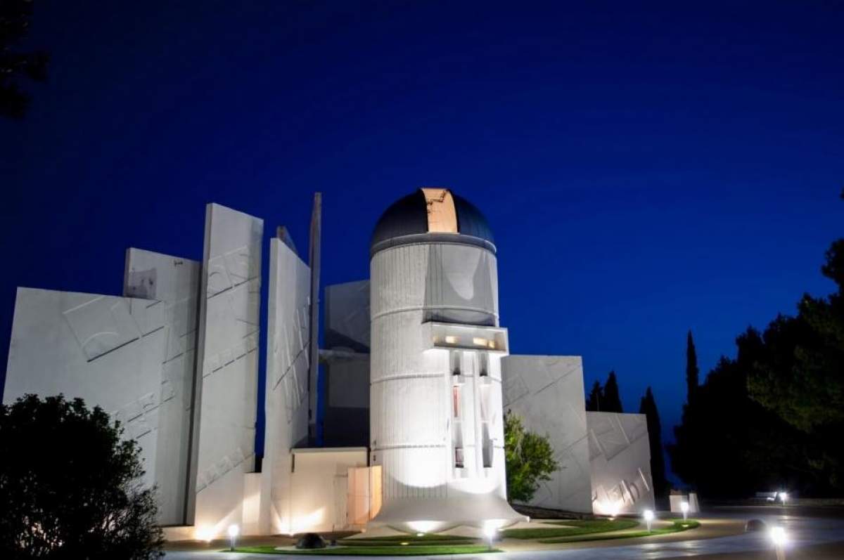 Makarska observatory and astro-park during the night